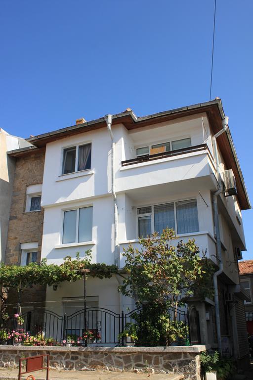 סוזופול Megi Apartments מראה חיצוני תמונה